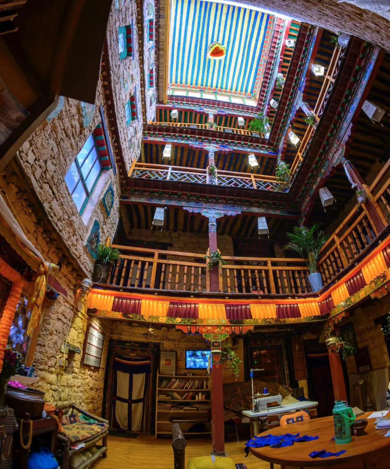 Shambhala Palace Hotel Lassa Exterior foto